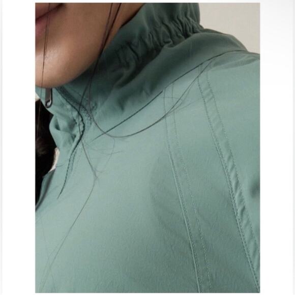 NEW Athleta Advantage Poplin Jacket Size Medium - Picture 6 of 14